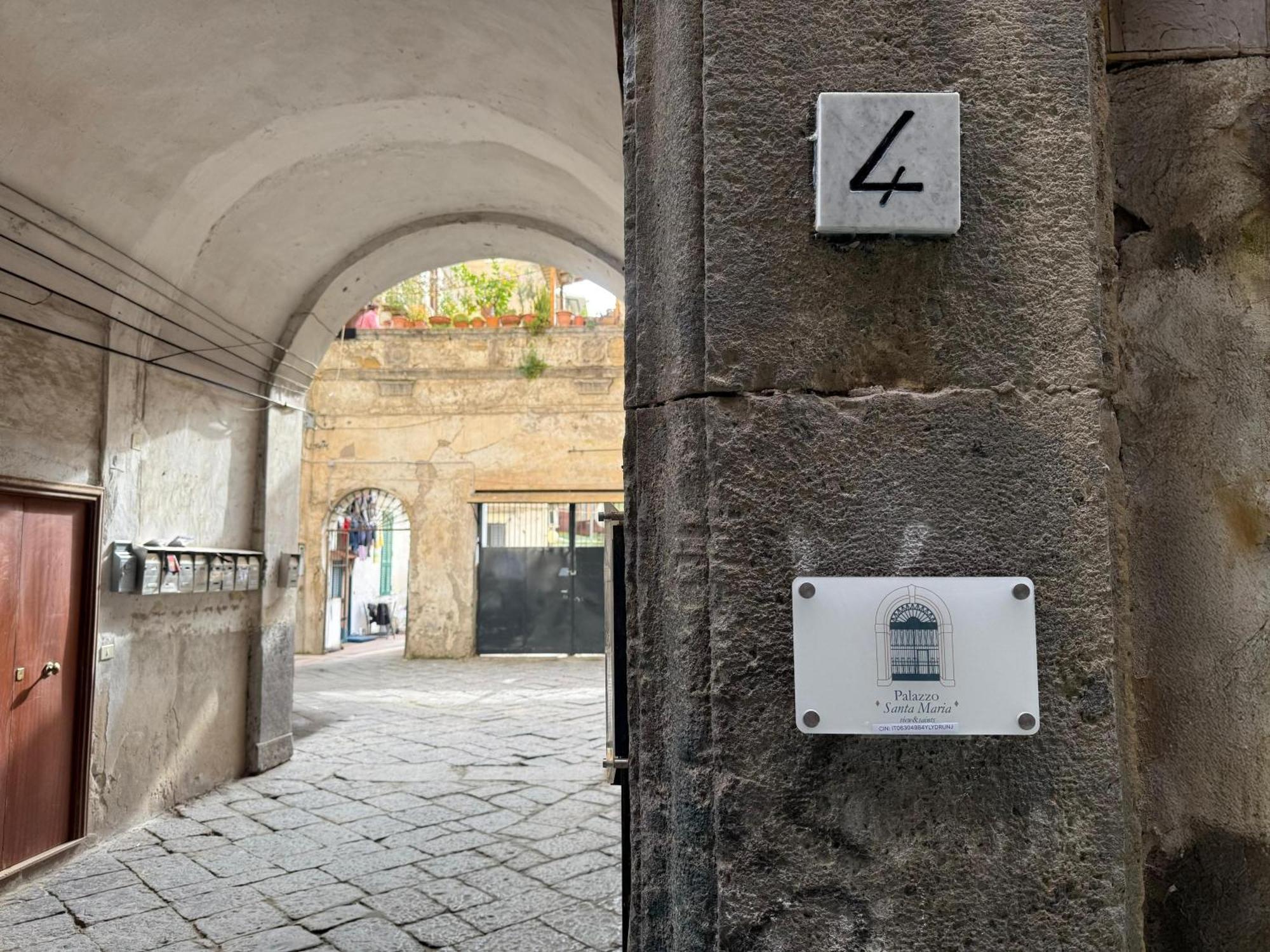 مبيت وإفطار نابولي Palazzo Santa Maria المظهر الخارجي الصورة